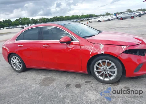 2019 Mercedes-Benz A 220 из США, поврежденный, VIN WDD3G4EB5KW023628